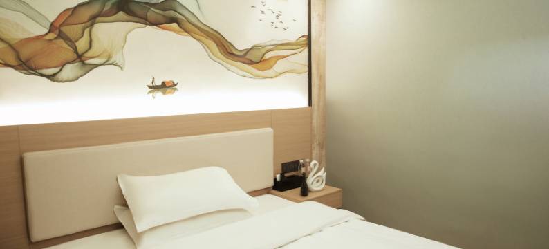 松桃青橙时尚酒店(世昌广场店)图片