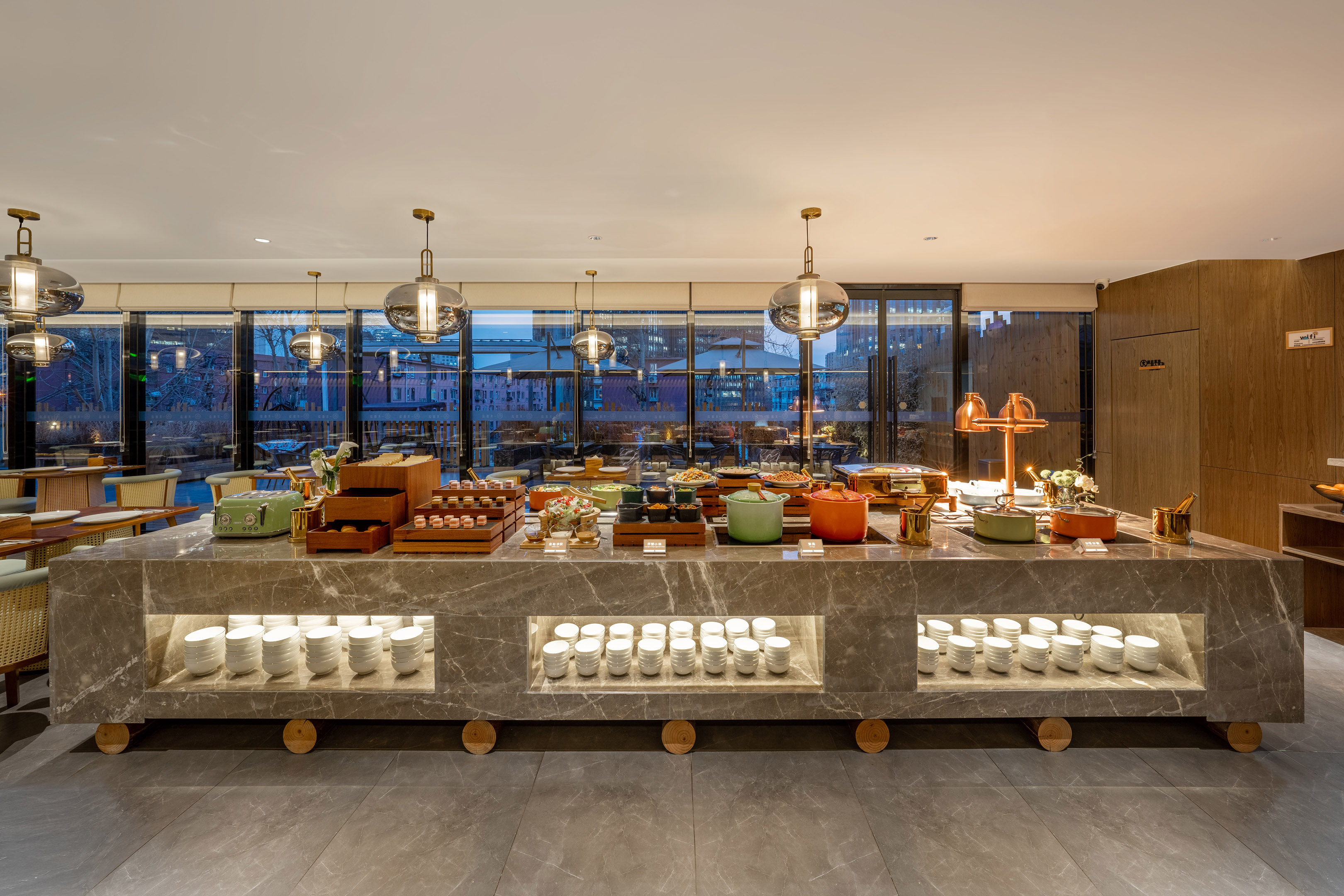 Chonpines Hotel (Beijing Sanyuanqiao Yansha Embassy District Store)Over view