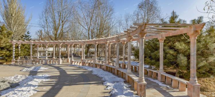 张家口艺海国际酒店(市政府高铁站店)图片