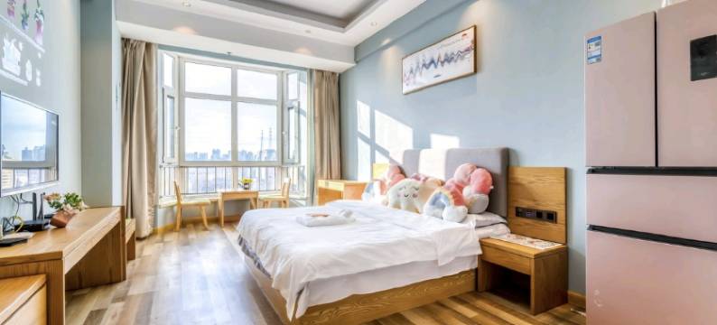 岚栖服务公寓(万达店)图片