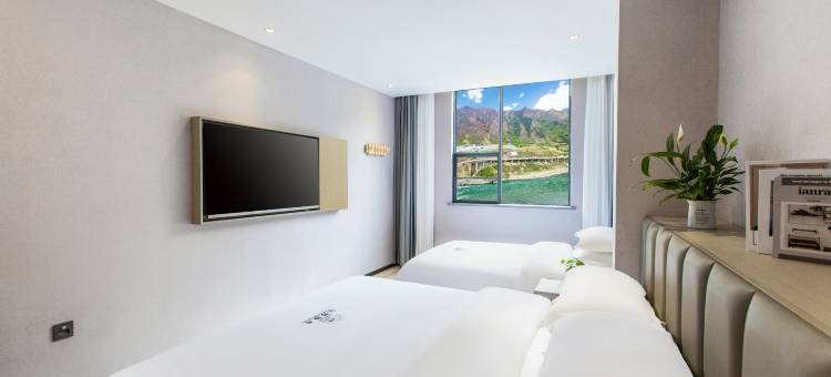 江影雅居酒店(雅江318国道店)图片