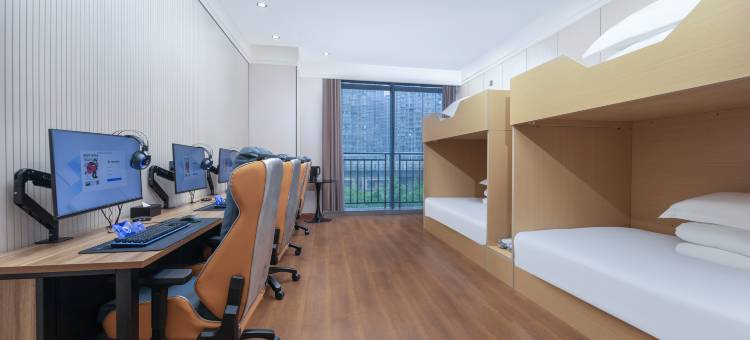 网鱼电竞酒店(合肥绿地赢海朱岗地铁站店)图片