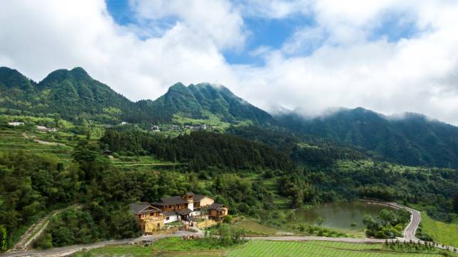 水湧金江土家族民宿(张家界国家森林公园店)图片