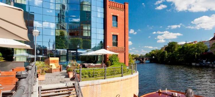 ABION别墅套房式酒店(Abion Villa Suites)图片