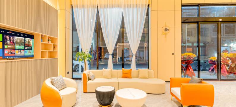 亿辰欢朋影院美宿(潮汕高铁站店)图片