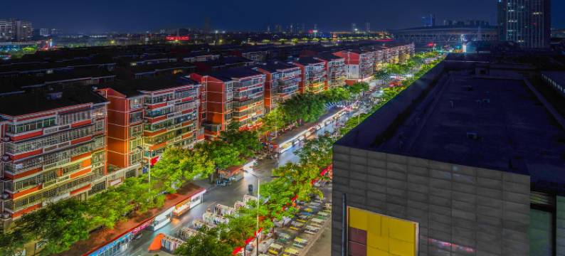 暴风电竞酒店(瑶湖师大店)图片