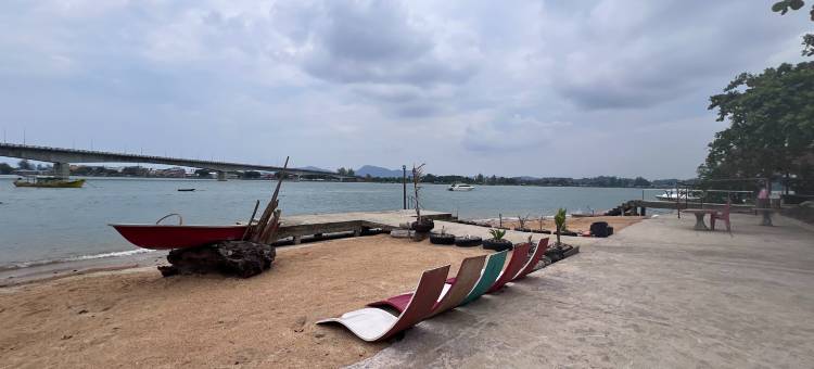 河畔东莞宾馆及咖啡厅(Riverbank Dungun Guesthouse & Cafe)图片