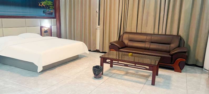 富盛商务酒店(微山湖生态荷园店)图片