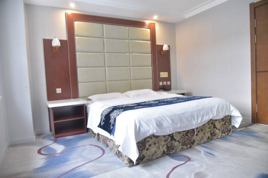 华尔祺商务宾馆(梅河口火车站店)