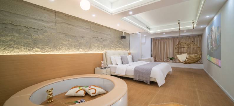 天际高空影院酒店(贵阳花果园购物中心店)图片