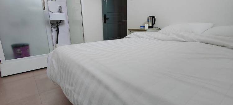 初六民宿(省二院鹿泉店)图片