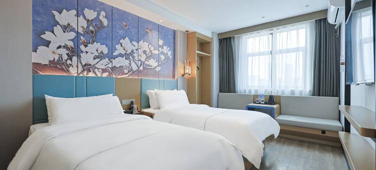 白玉兰酒店(连云港墟沟海滨公园栖霞路步行街店)图片