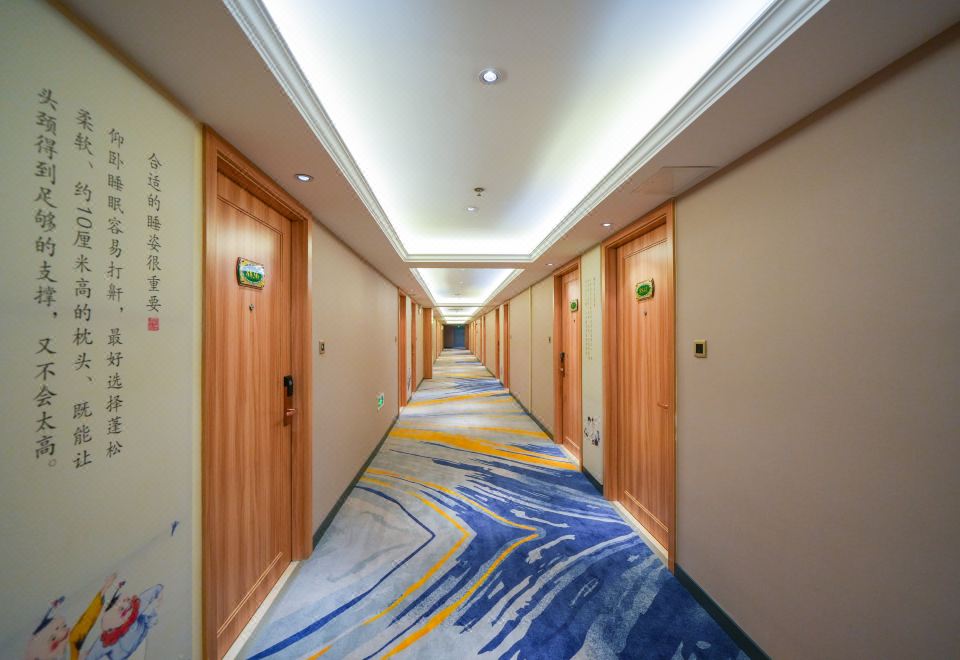 Vienna 3 Best Hotel (Xiamen Airport Xiagu Dock)Hotel Overview