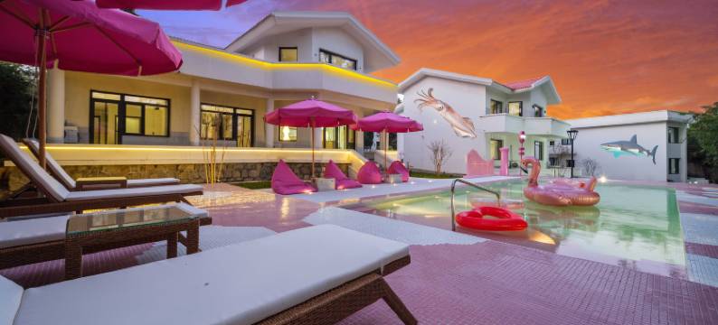 阿兰那美·Modern Tropical夏日定格美宿(碧螺塔酒吧公园店)图片