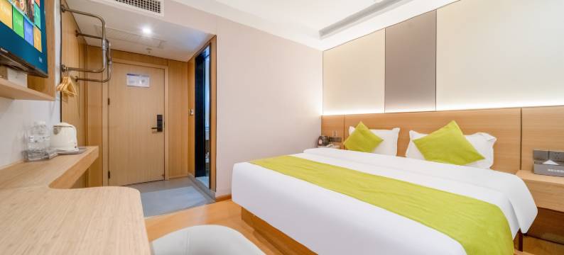 美辰主题酒店(贵阳观山湖公园林城西路地铁站店)图片