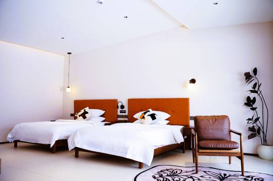 禧舍·侘寂中古度假庭院(长白山西景区旅游服务中心店)