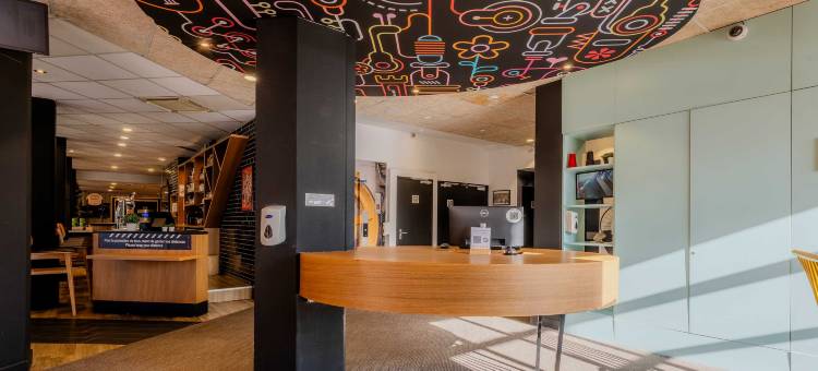 里尔鲁贝中心大广场B&B住宿加早餐酒店(B&B Hôtel Lille Roubaix Centre Grand-Place)图片