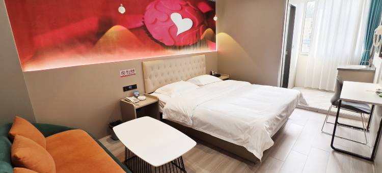 轻住·云朵酒店(新泰新汶汽车站店)图片