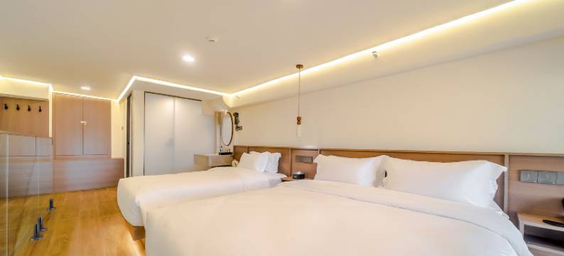 与子山海酒店(青岛灵山湾城市阳台海水浴场店)图片