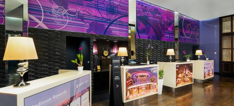 丽笙套房曼谷素坤逸(Radisson Suites Bangkok Sukhumvit)图片