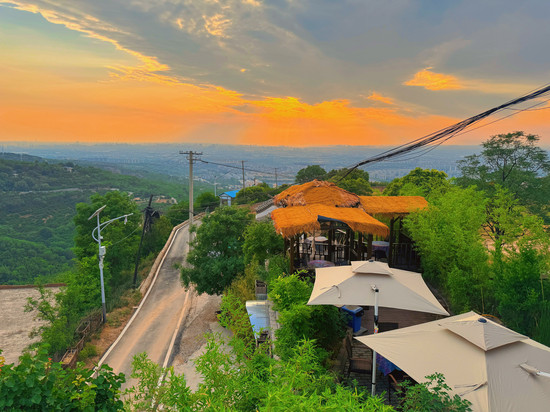 遗石居·民宿(临潼华清宫店)