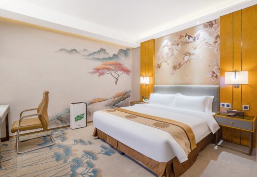 Man Guo International Hotel (Panyu Chimelong Nancun Wanbo Subway Station) Hotel Overview