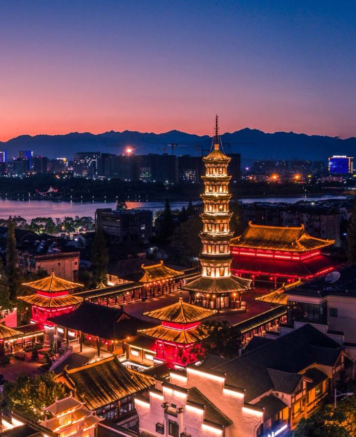 衢州忆澜酒店(水亭门国金中心店)图片