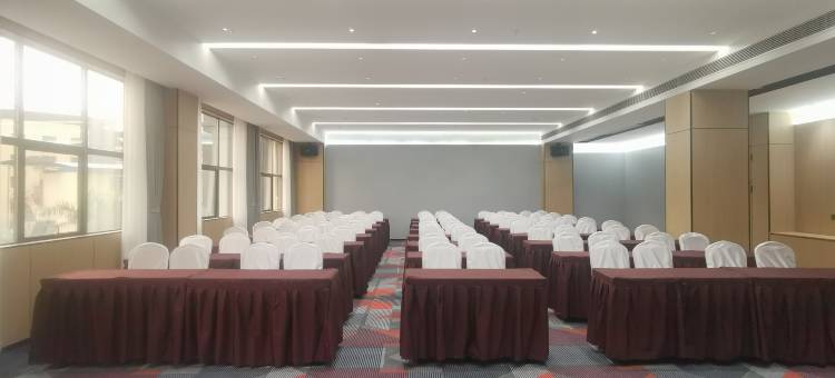 非繁城品酒店(百色市政府恒基广场店)图片