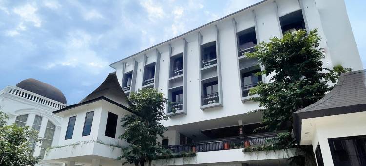 UMASAN 共居与餐厅朋多克印达(Umasan Coliving & Resto Pondok Indah)图片