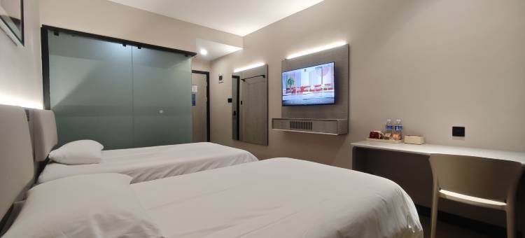 水晶丽橙酒店(江宁大学城交院地铁站店)图片