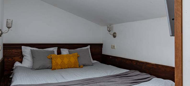 Nomera v Petergofe图片