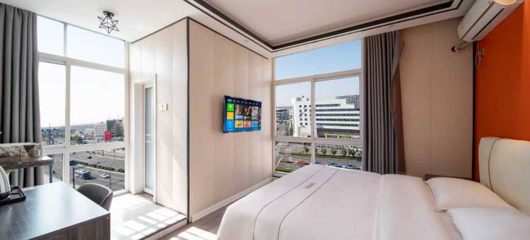 初识暖居宾馆(连云港高铁站店)图片