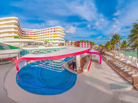 坎昆塔楼诱惑全包 - 限成人