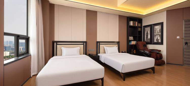 喜鹊愉家旅馆(郑州曼哈顿东明路旗舰店)图片