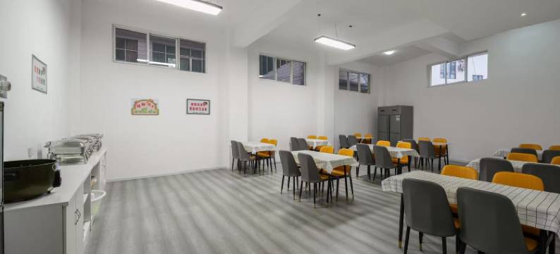 大理苍海酒店(大理高铁站洱海公园店)图片