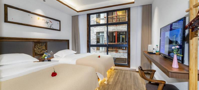 景宿梦澜·闲庭里｜Scenic静隅庭院｜野奢秘境民宿(凤凰古城店)图片