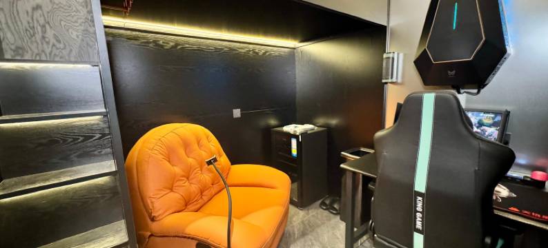 骏龙臻品电竞酒店(人民西路店)图片