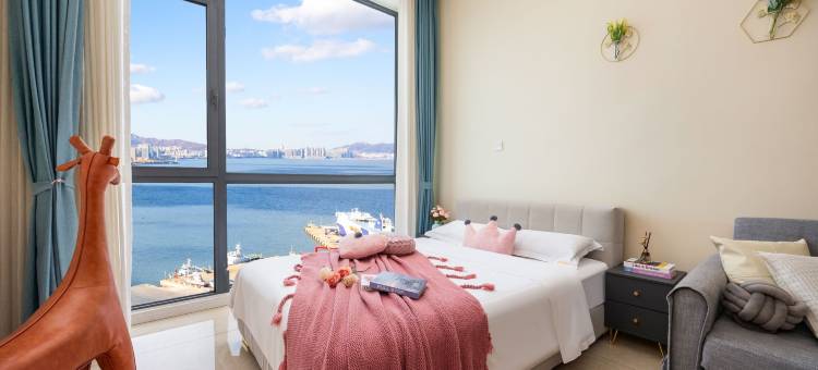雅居海LOFT海景公寓(威海站华发九龙湾店)图片