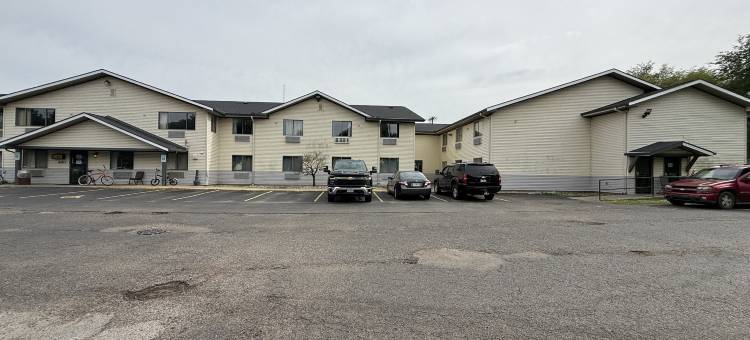 靠近 I 69 的冷水溪Inn & Suites(Coldwater Inn & Suites Near I 69)图片
