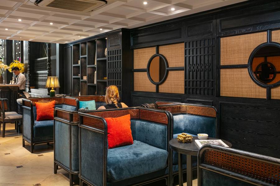 Scent Premium Hotel & Skybar