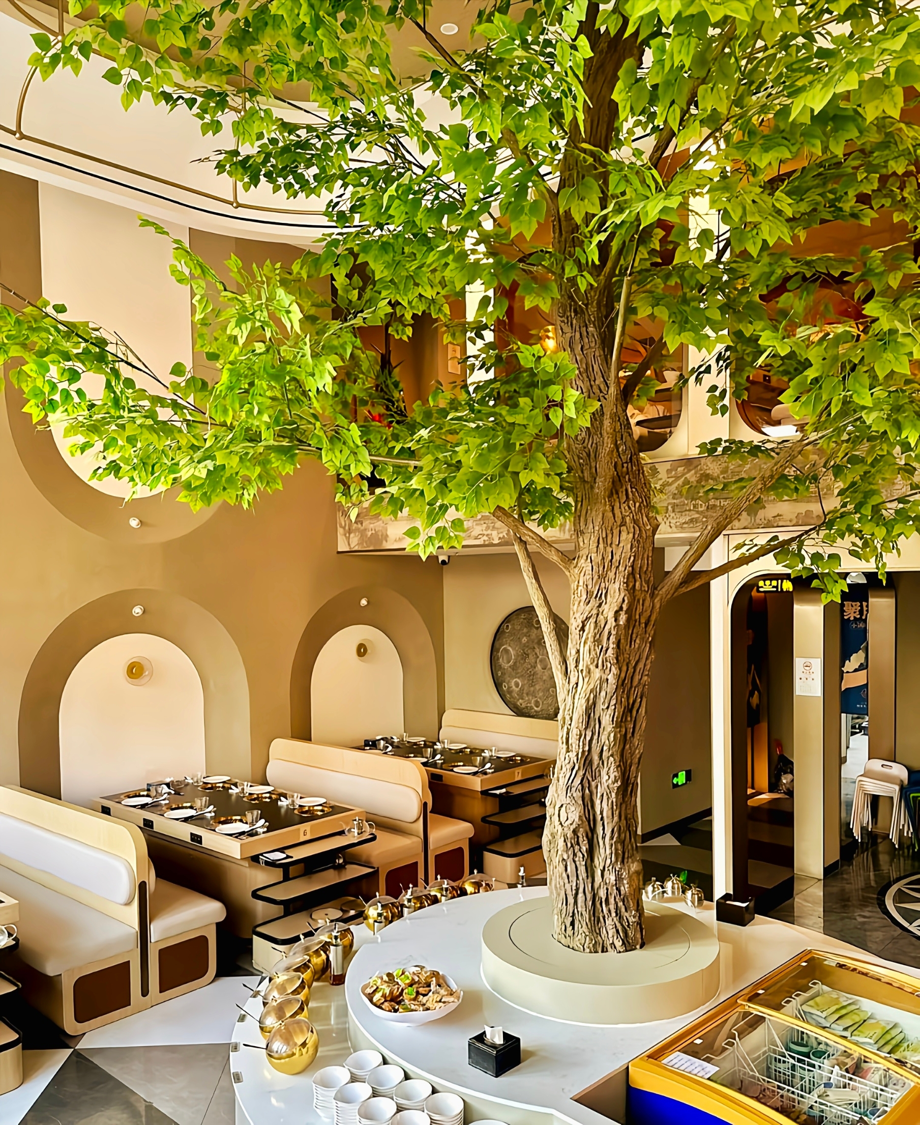 聚月圆·鲜切牛肉火锅(人民路店)