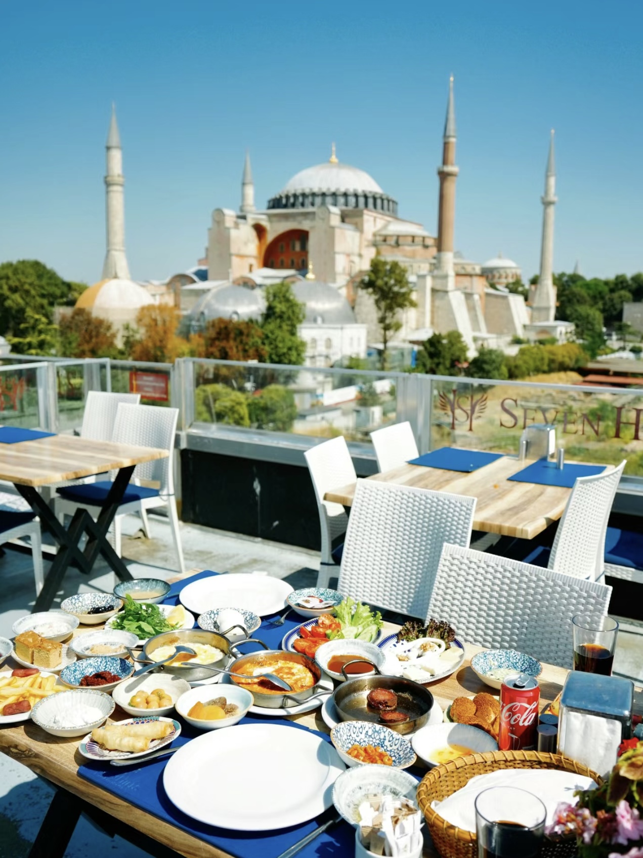 Seven Hills Restaurant餐厅图片