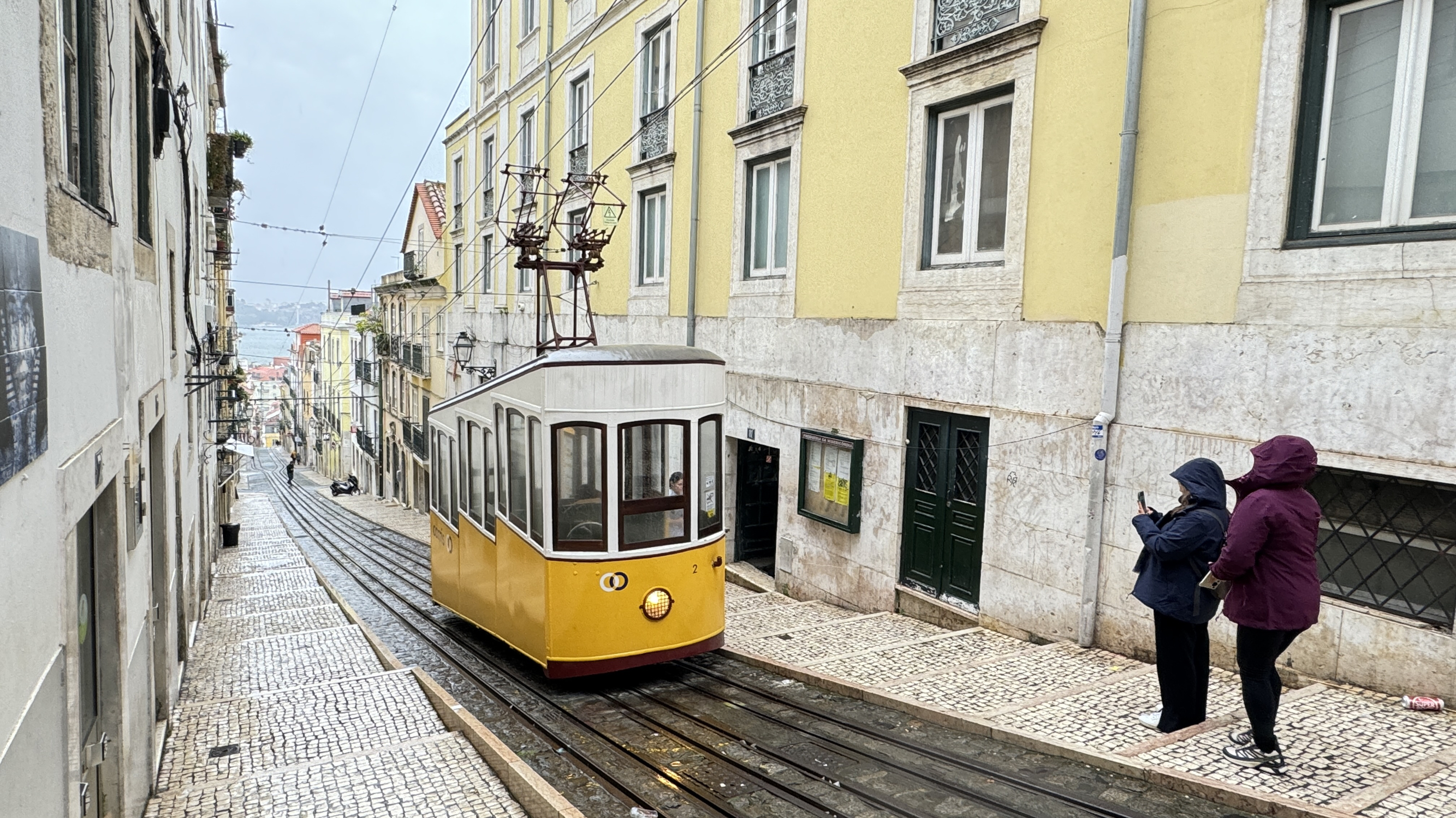 葡萄牙里斯本比卡尔升降机Bica FunicularR.