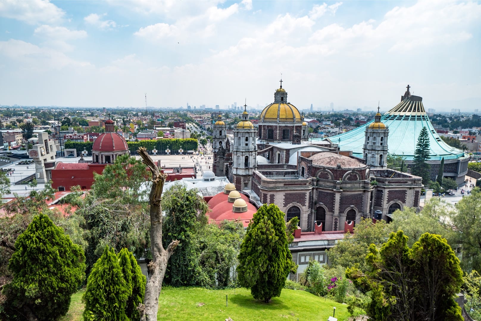 墨西哥城瓜达卢佩圣母教堂
