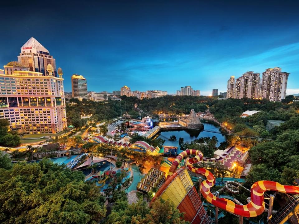八打灵再也：吉隆坡的卫星城