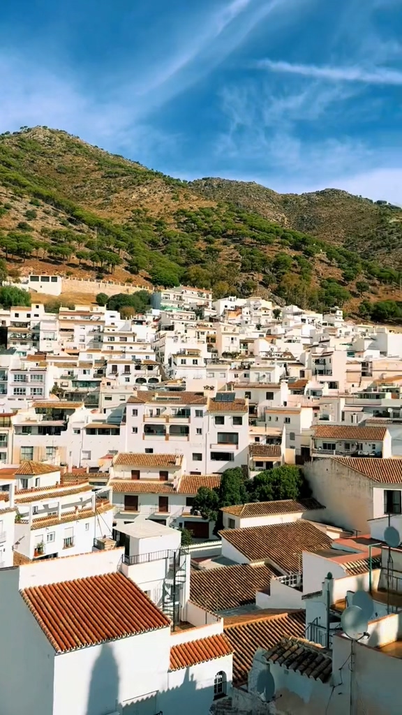 西班牙“浪漫小镇”米哈斯，地中海边的明珠