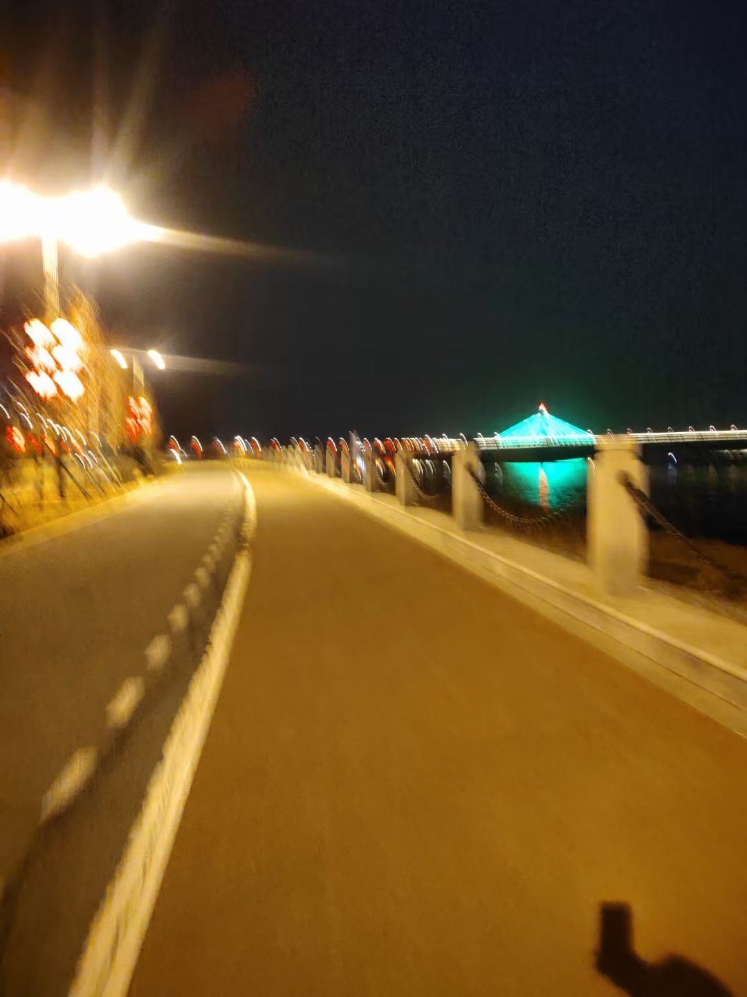 跑道夜景