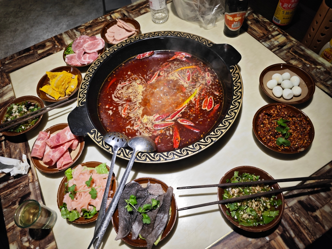 蓝颜腴老火锅(新华书苑店)