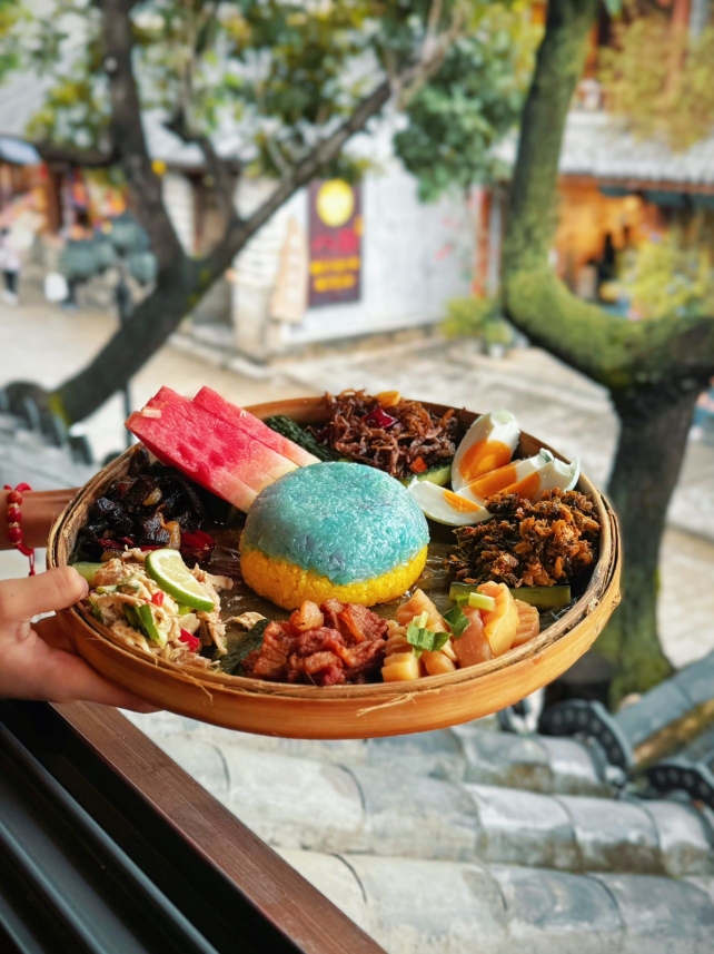 方舟胖子厨房野生菌头牌-野果酸汤牛肉(古城旗舰店)