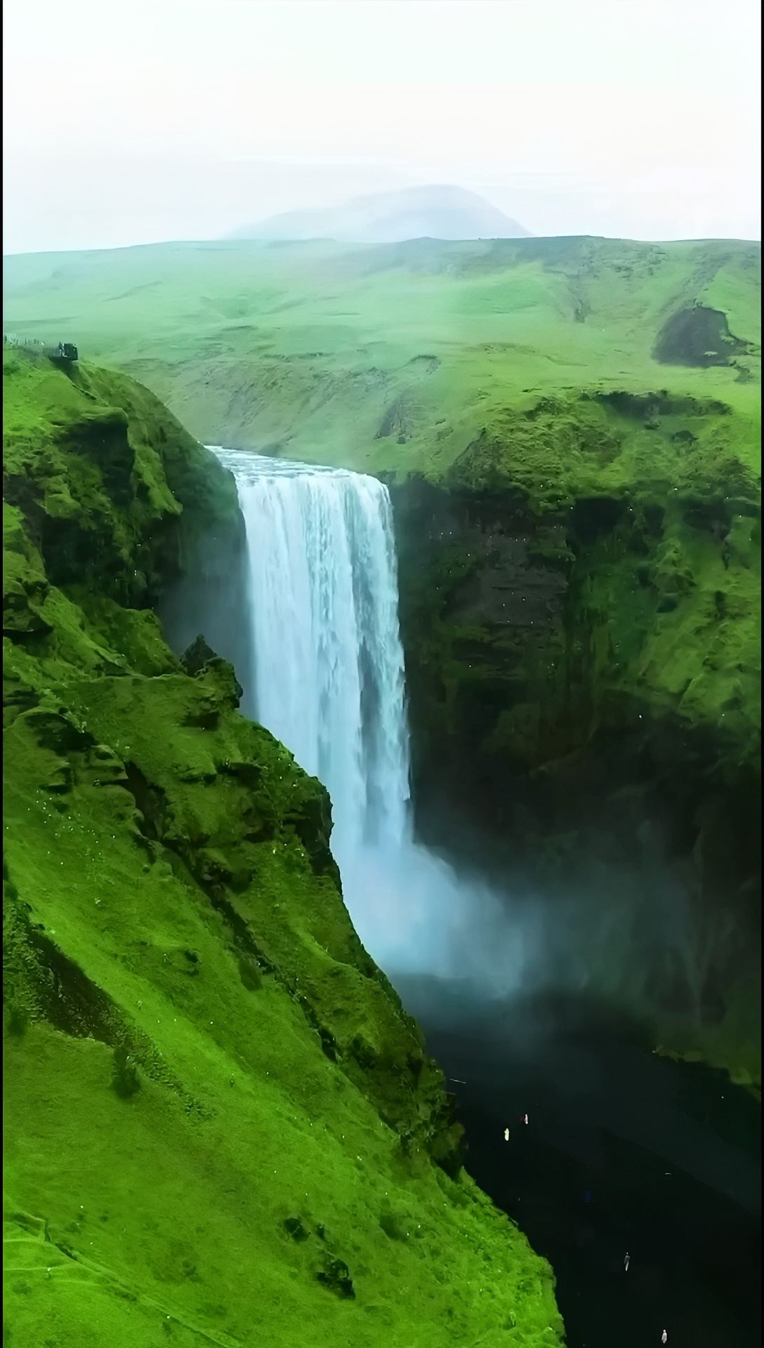 大自然的杰作——冰岛斯科加瀑布